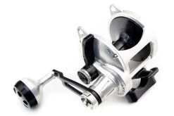 Accurate Boss Valiant Two Speed Lever Drag Reels 29 Accurate Boss Valiant Two Speed Lever Drag Reels -Professional Fishing Equipment Store BV2800SB